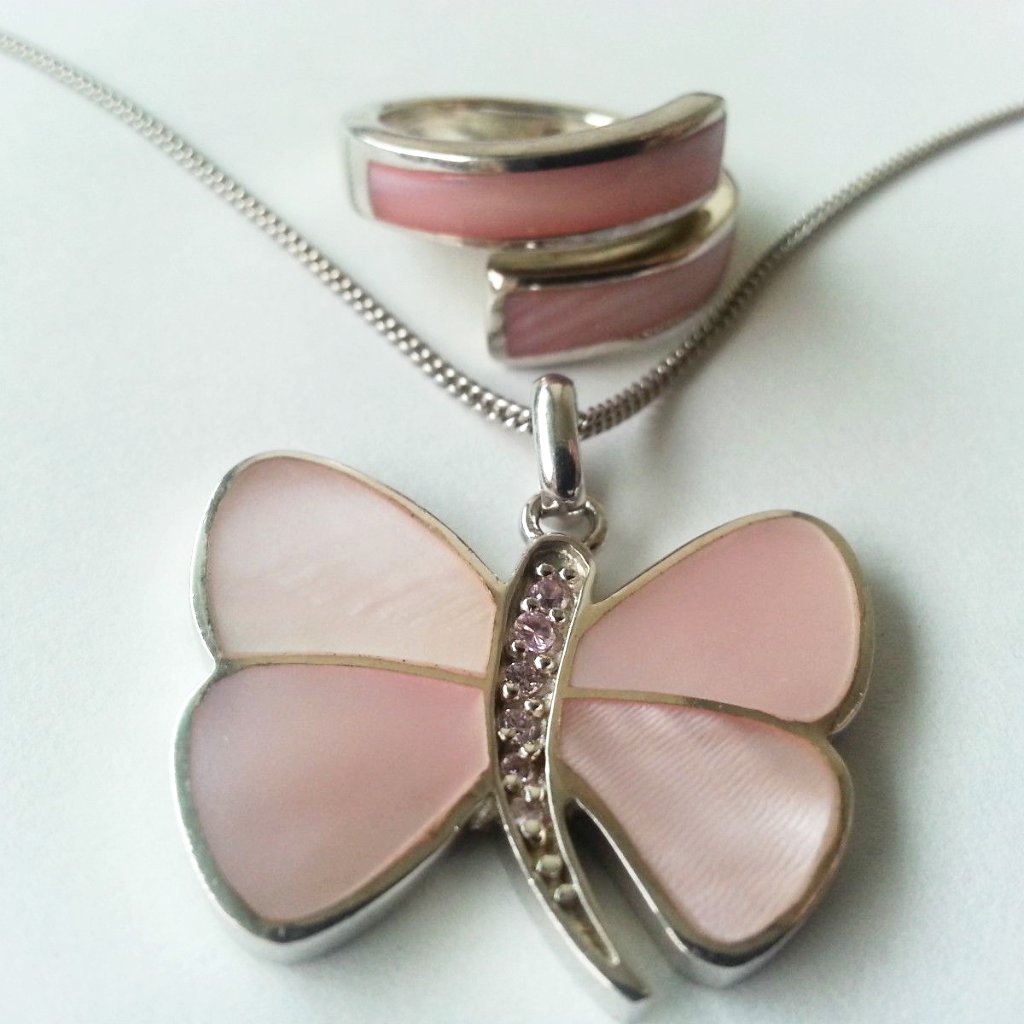 Sterling silver ring and butterfly charm pendant neck chain necklace Nacre MOP