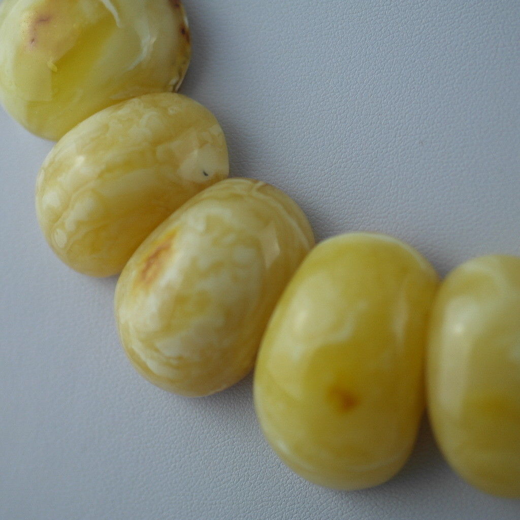 Elegante collar de medias cuentas de ámbar genuino alemán 