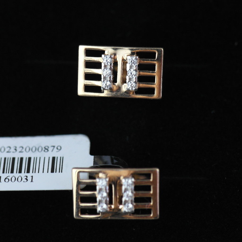 Gemelos clásicos de oro de 14k con 12 circonitas cúbicas 