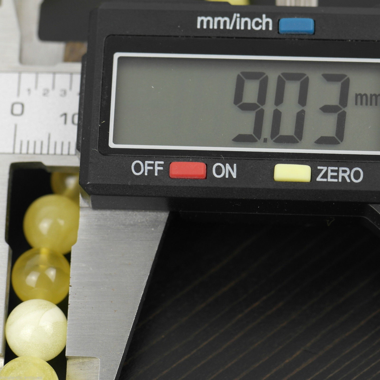 Cuentas genuinas de ámbar báltico 9 mm Islam Tasbih Rosario blanco yema nublada