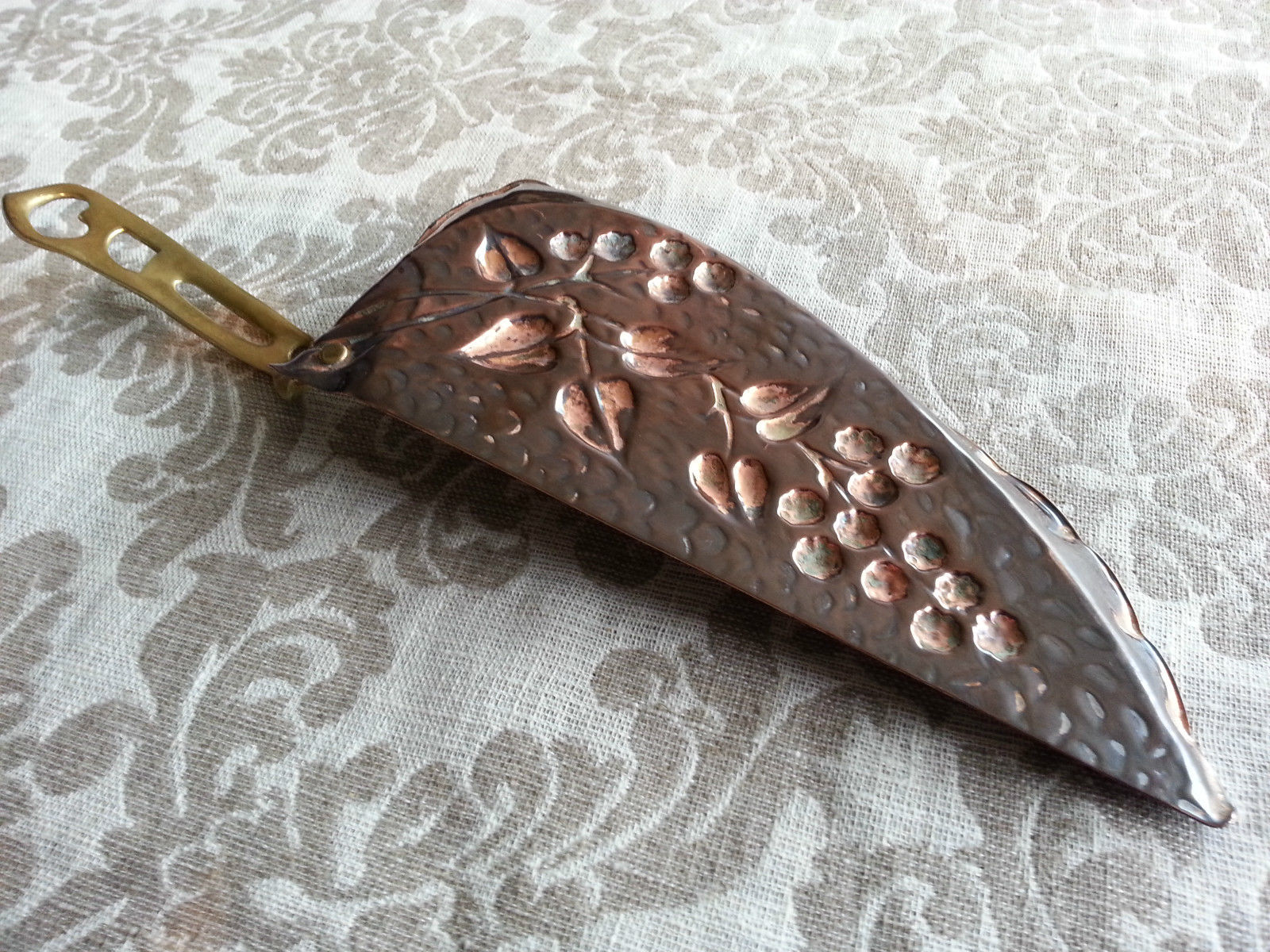 Art Nouveau 19thC brass and copper crumb tray flowers