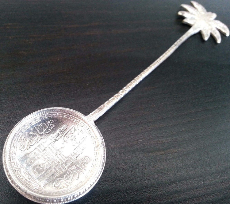 Vintage 1943 solid silver coin spoon 20 thC 8 ANNAS RUPEE INDIA