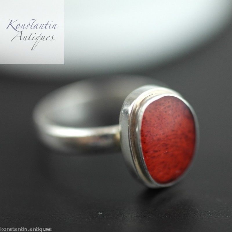 Vintage sterling silver ring with red coral eye UK-L  US-6