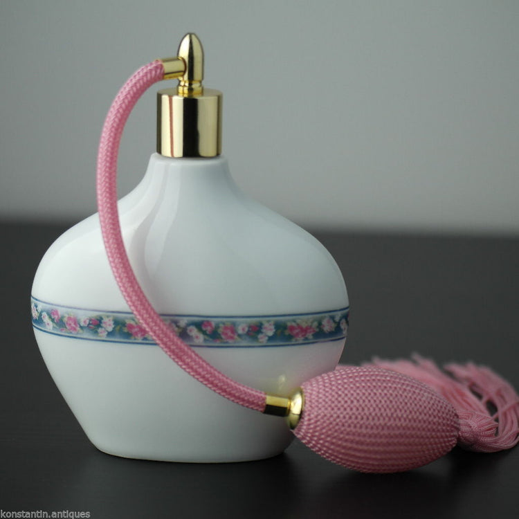 Atomizador de perfume de porcelana vintage con accesorios chapados en oro Cordón rosa CIELO
