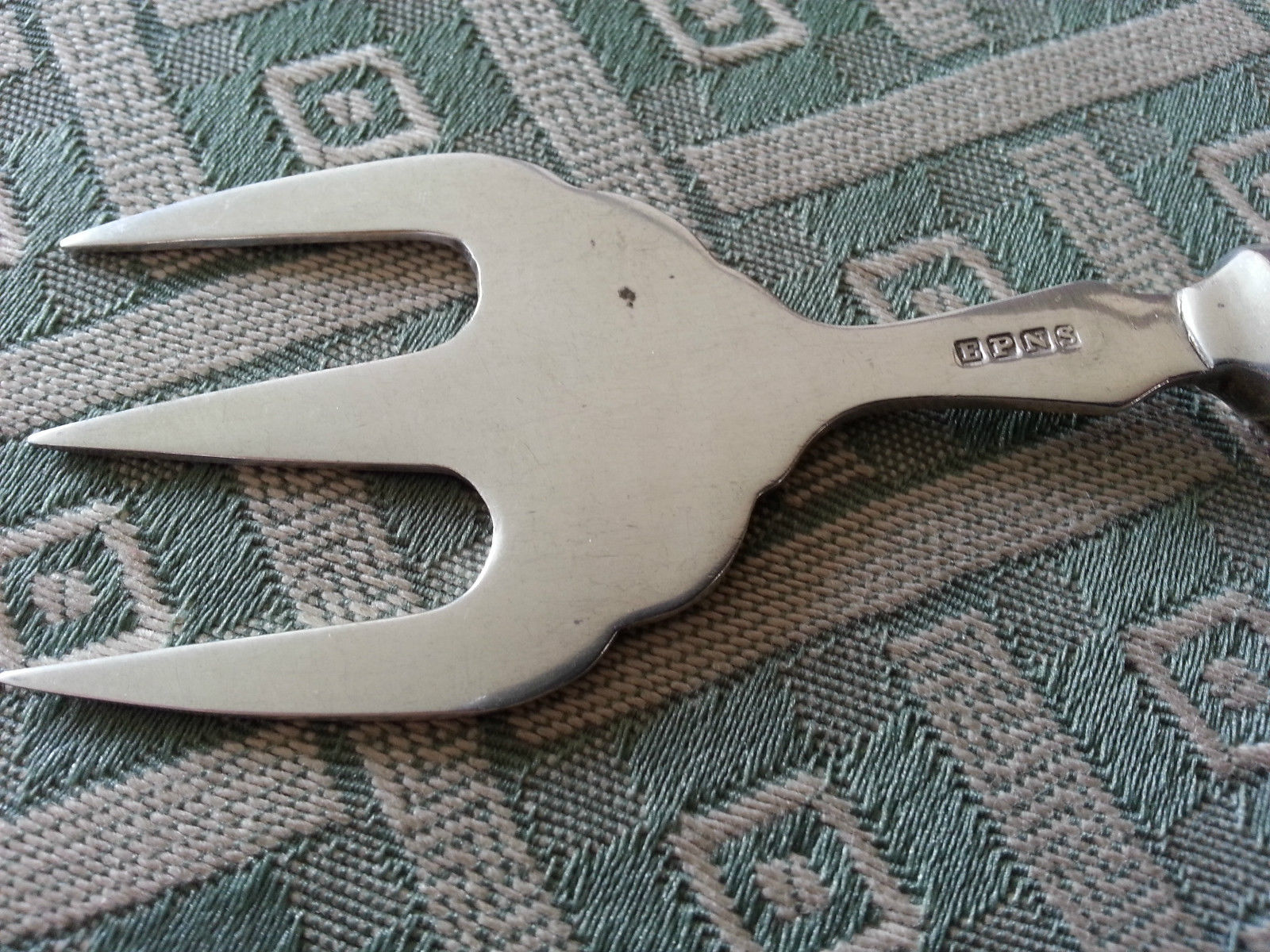 Antike versilberte Fischgabel mit Perlmutt-MOP-Griff