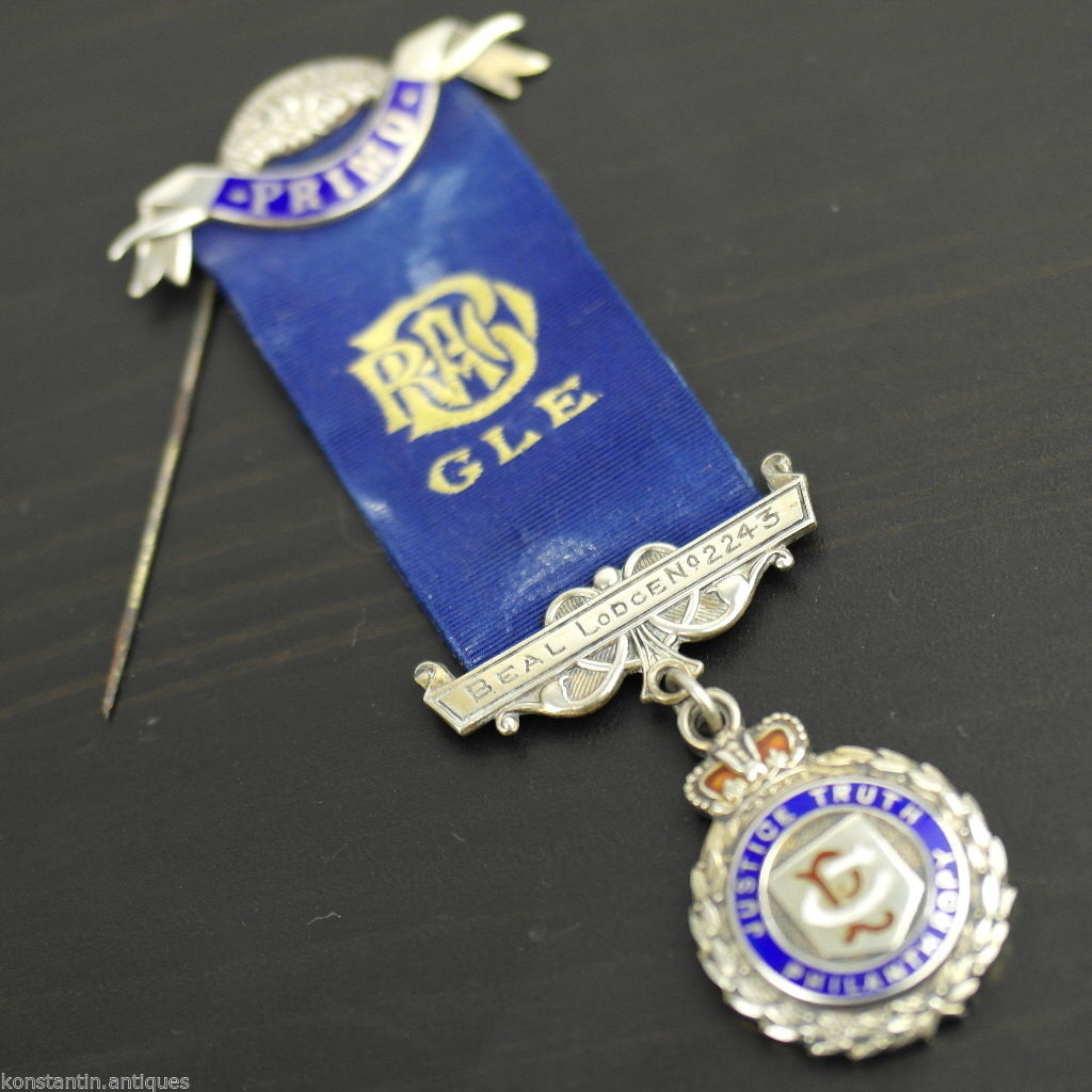 Antigua Medalla de plata maciza de 1938 RAOB Justicia Verdad Filantropía 2243