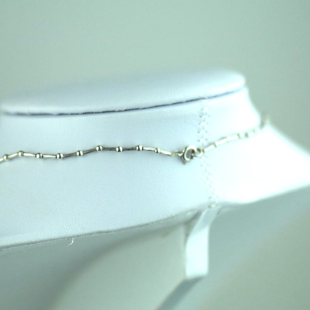 Collar vintage de cuentas de plata de primera ley y coral rosa