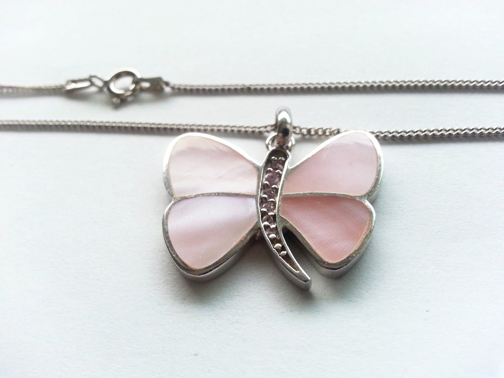 Sterling silver ring and butterfly charm pendant neck chain necklace Nacre MOP