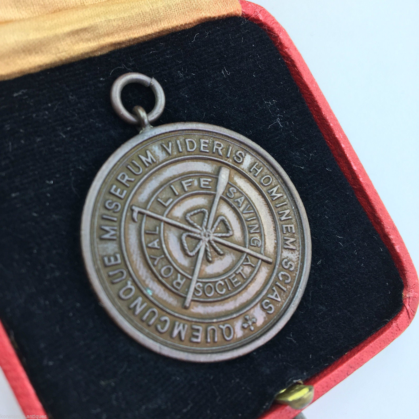 ROYAL LIFE SAVING SOCIETY MEDAL ESTABLISHED 1891 boxed c.1939