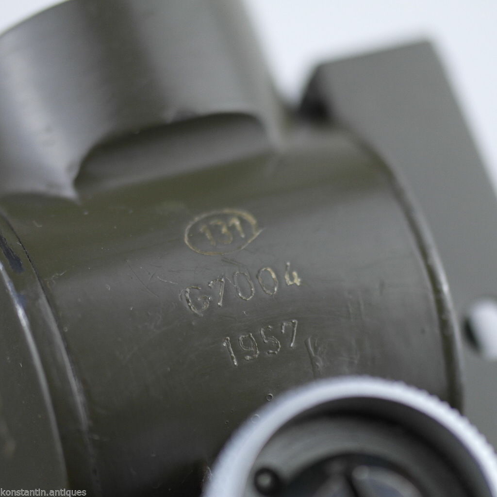 The regimental gun sight PG-1 Panoramic telescope USSR 1957