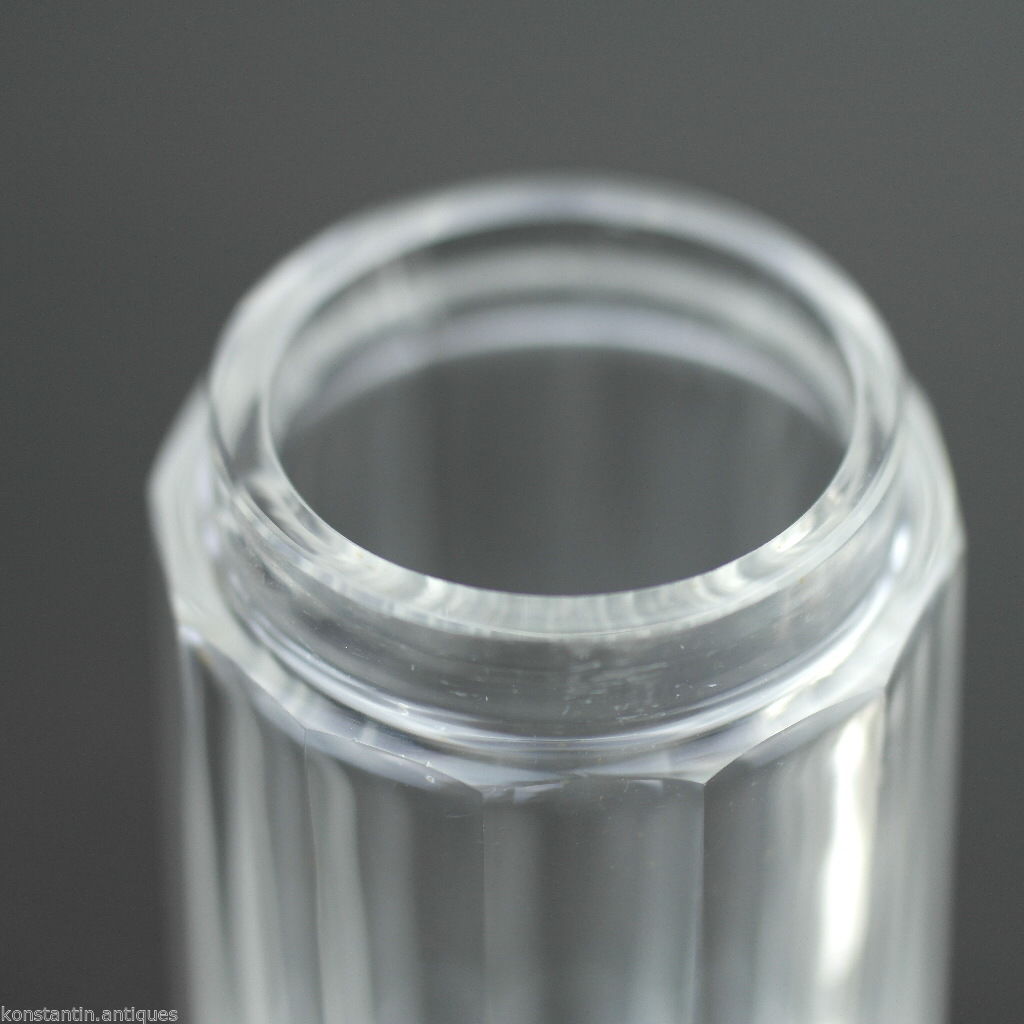 Antigua botella de tocador de vidrio tallado de 1907 con tapa de plata maciza de Londres