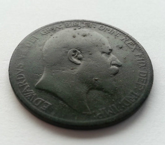 Antigua moneda de bronce de 1903, un centavo de Eduardo VII del Imperio Británico, Londres del siglo XX