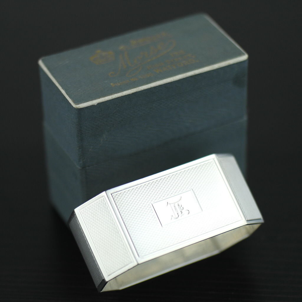 Vintage 1940 sterling silver napkin ring Birmingham Morse Watford JL solid gift