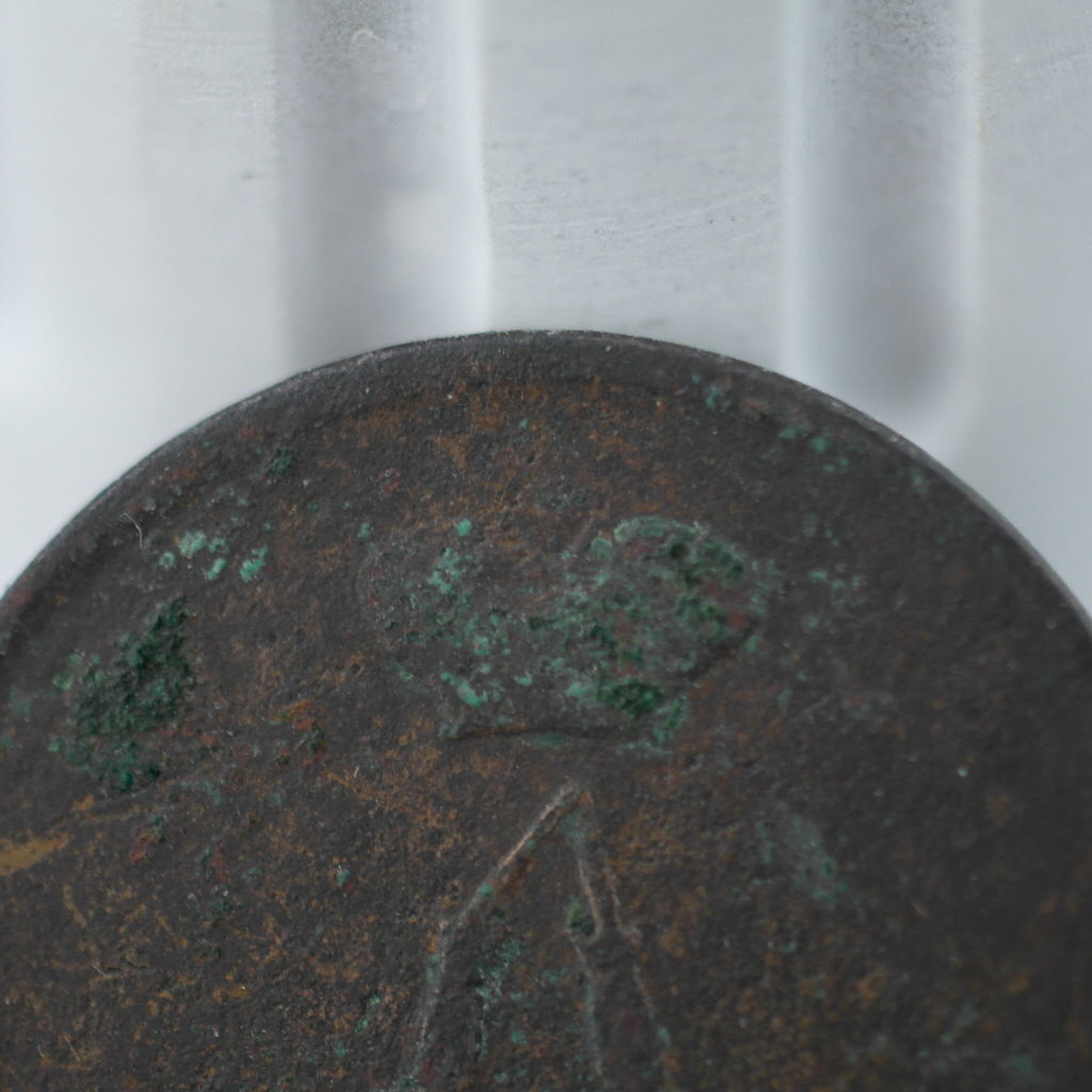 Antigua moneda de cobre de 1859, emperador kopek Alejandro II del Imperio Ruso del siglo XIX.