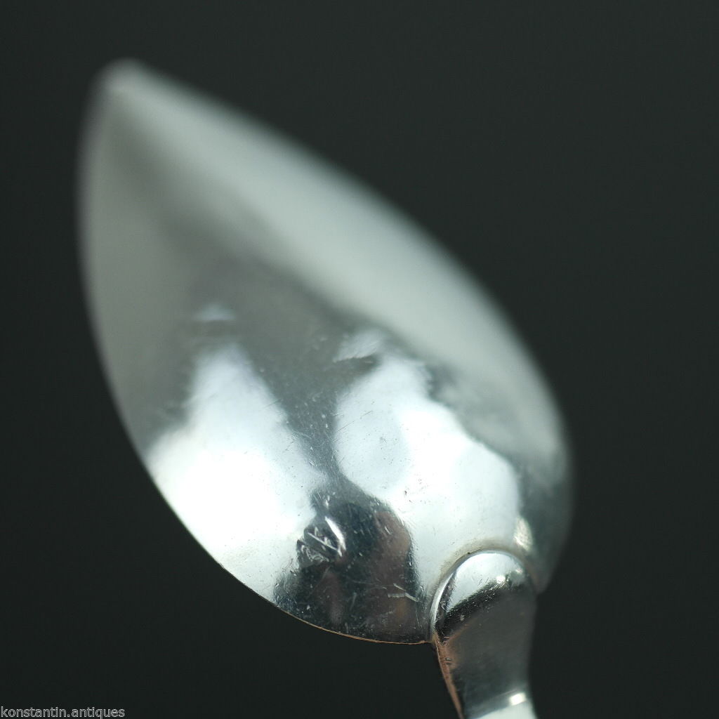 Cuchara antigua de plata maciza de 1838 para triturar azúcar Imperio Francés Minevra 950