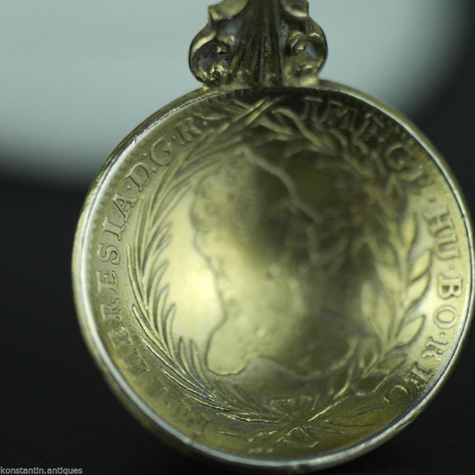 Antiguo 1763 plata dorada 20 Kreuzer moneda cuchara Theresia Imperio Austriaco 800