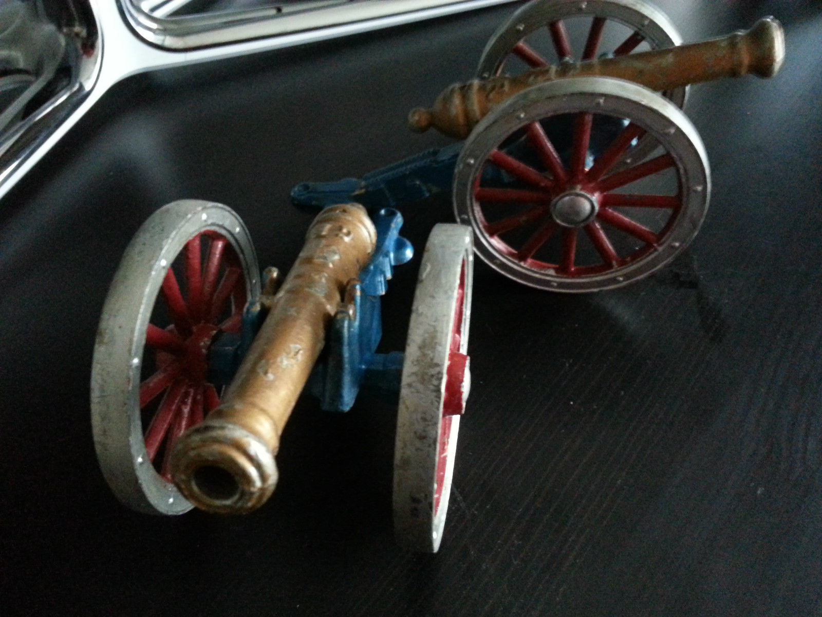 Vintage two models Antique cannons statues George Rex British Empire