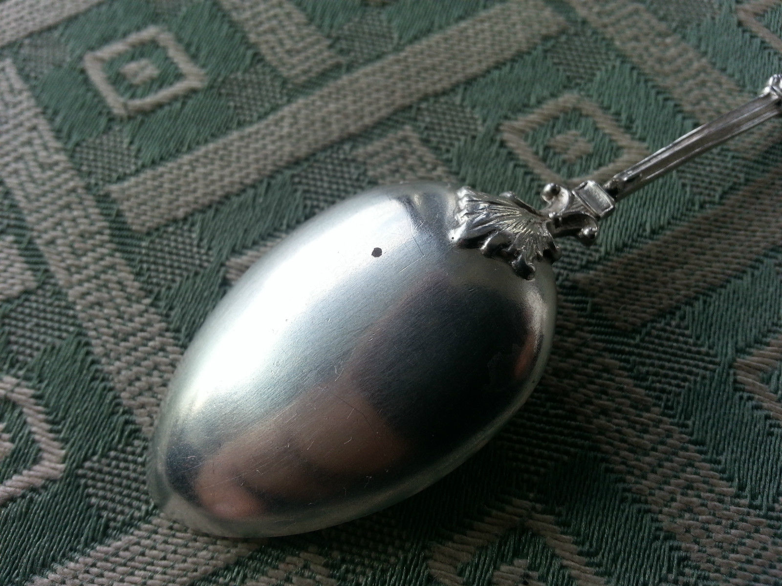 Cuchara de plata maciza esmaltada WIESBADEN Alemania 800 