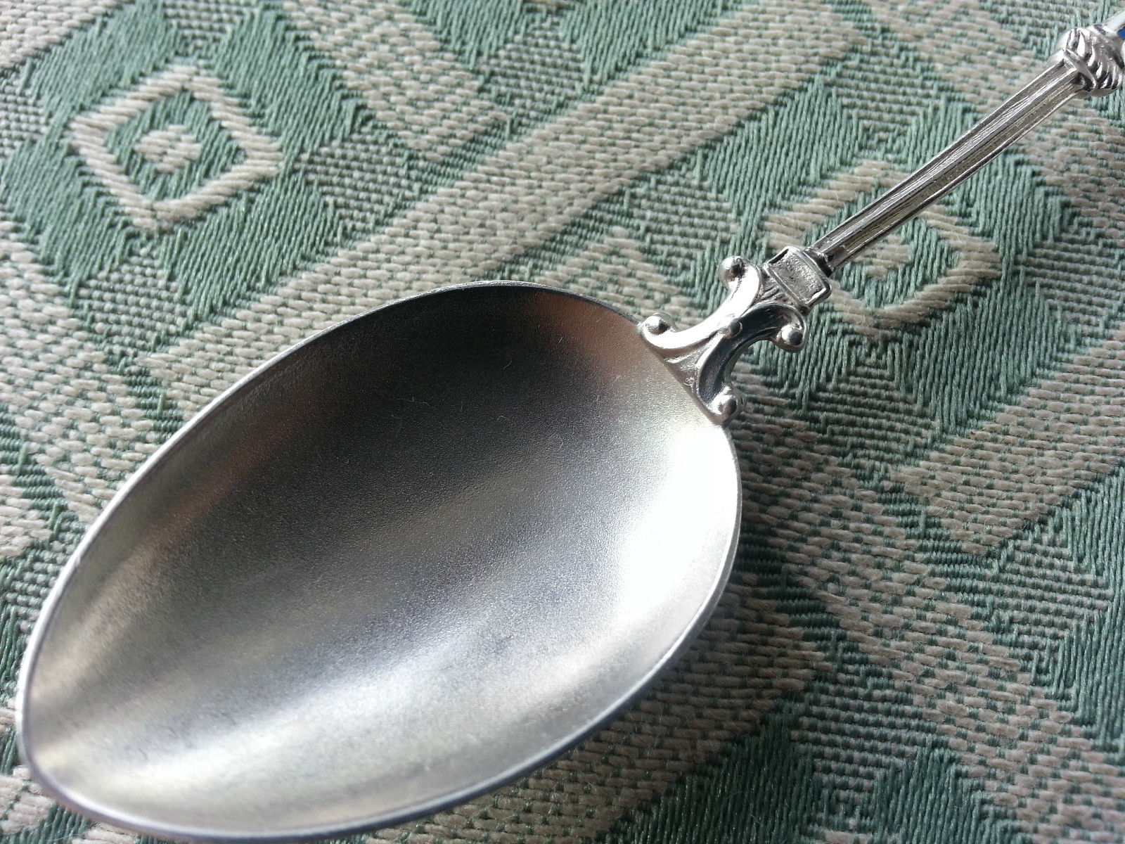 Cuchara de plata maciza esmaltada WIESBADEN Alemania 800 