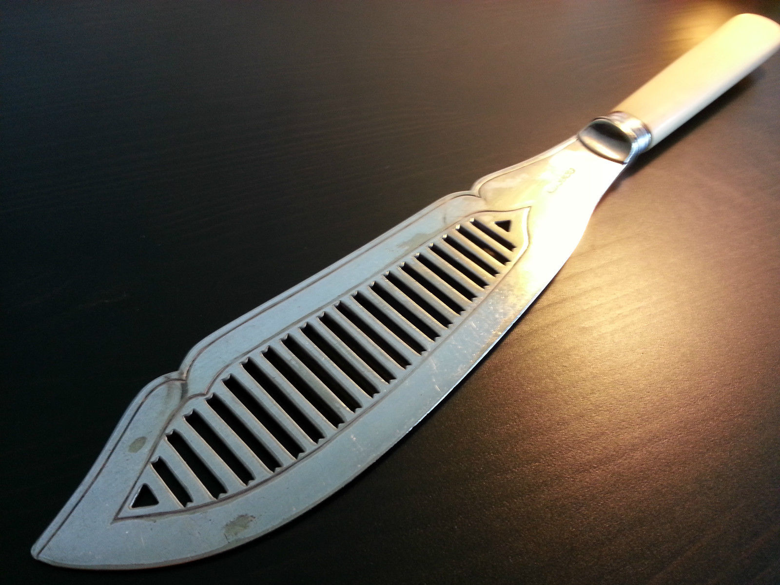 Antikes, versilbertes, verziertes Serviermesser aus dem britischen Empire