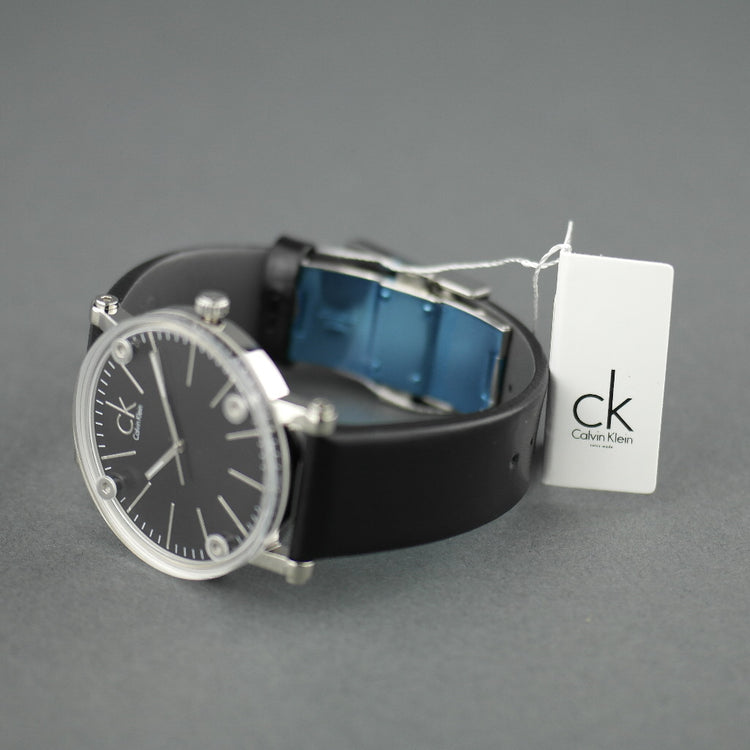 Calvin Klein Cogent Schweizer Herrenarmbanduhr mit schwarzem Zifferblatt und schwarzem Lederarmband 