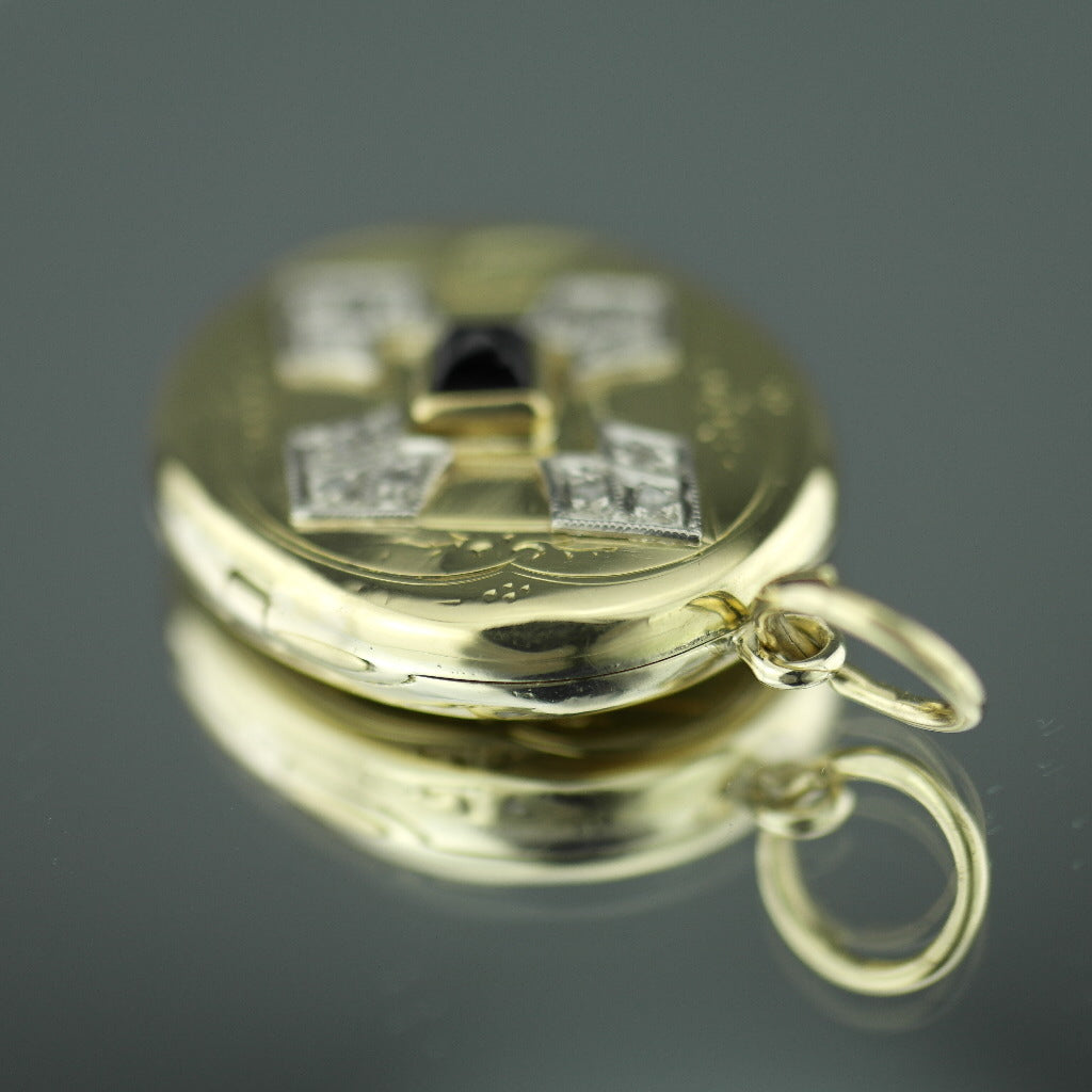 Antiker 56-Gold-Anhänger mit Medaillon, Pyramidensaphir und 12 Diamanten des Russischen Reiches