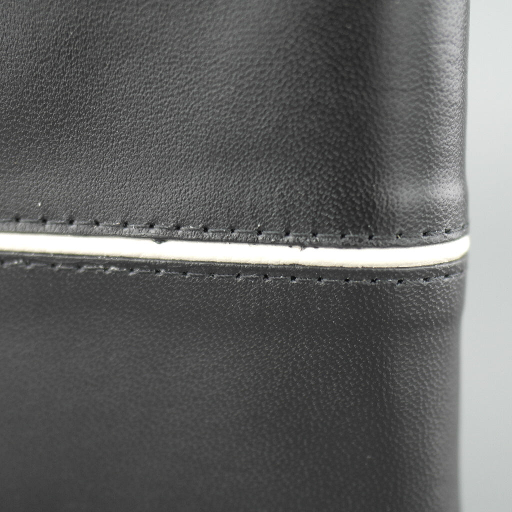 Tarjetero tipo cartera de piel de cabra negra de Edward Robertson London