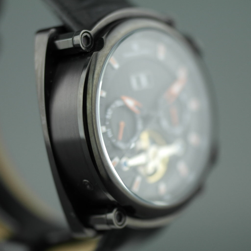 Constantin Weisz Automatik-Armbanduhr mit offenem Herz und Lederarmband