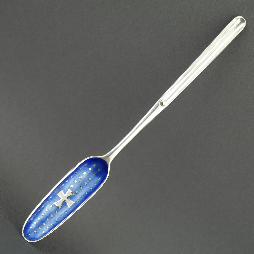 Cuchara de cuchara de médula de plata de ley antigua de Dinamarca con cresta cruzada de esmalte