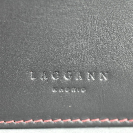 Handgefertigter Portemonnaie-Kartenhalter aus schwarzem und rotem Rindsleder von Laggann Madrid