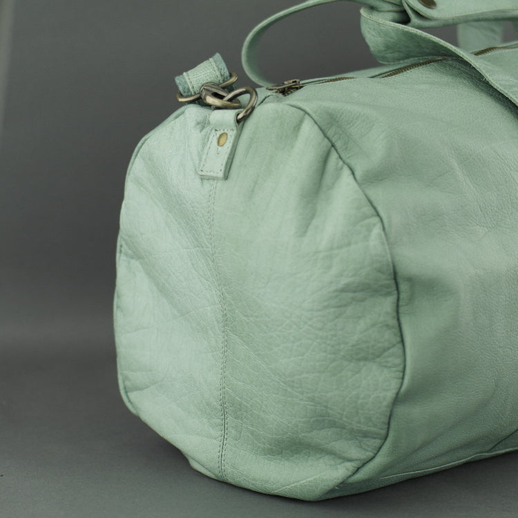 COBB &amp; CO Bolsa deportiva de cuero verde turquesa Bolsa de deporte mediana para gimnasio