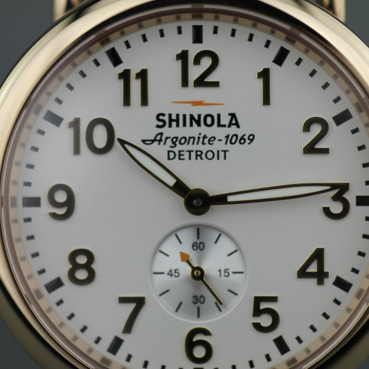 Shinola The Runwell Armbanduhr mit silbernem Zifferblatt und Naturlederarmband 