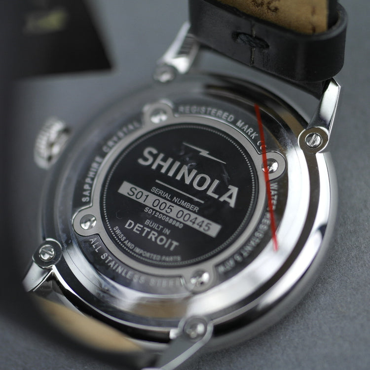 Shinola The Runwell Armbanduhr mit schwarzem Zifferblatt und Lederarmband 