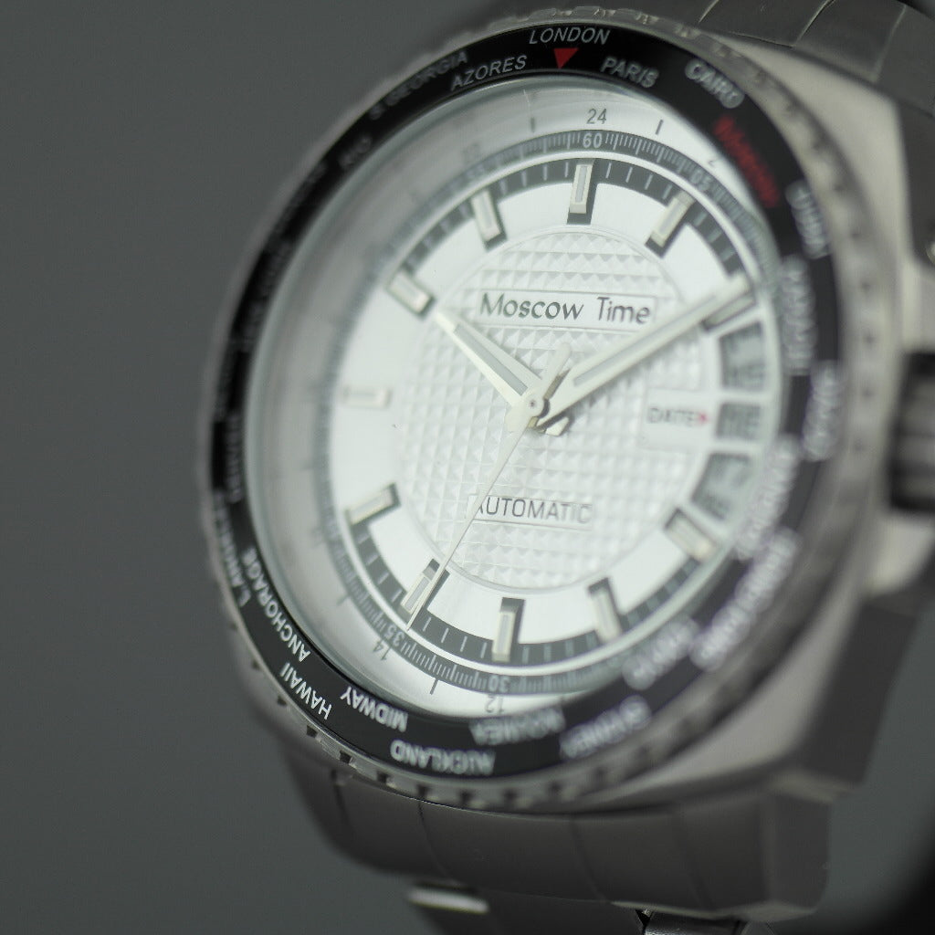 Moscow Time a world timer Gent's Automatic wrist watch with bracelet