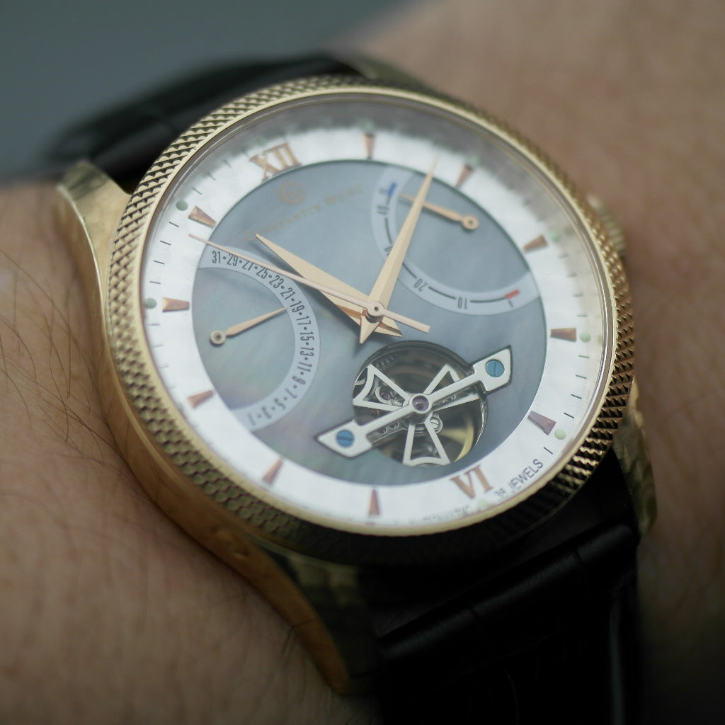 Constantin Weisz klassische automatische Armbanduhr mit offenem Herzen und 38 Steinen