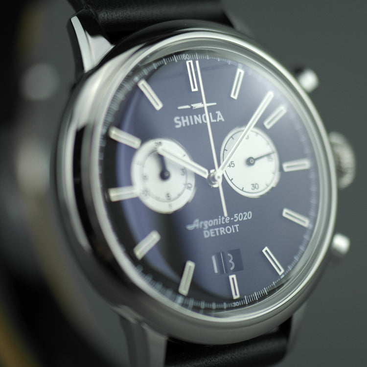 Shinola The Bedrock Chrono 42 mm Armbanduhr mit schwarzem Zifferblatt und Lederarmband