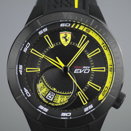 Ferrari Scuderia RedRev Evo Herrenuhr mit Silikonarmband