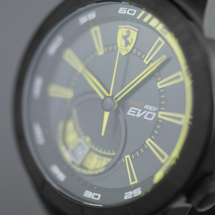 Ferrari Scuderia RedRev Evo Herrenuhr mit Silikonarmband