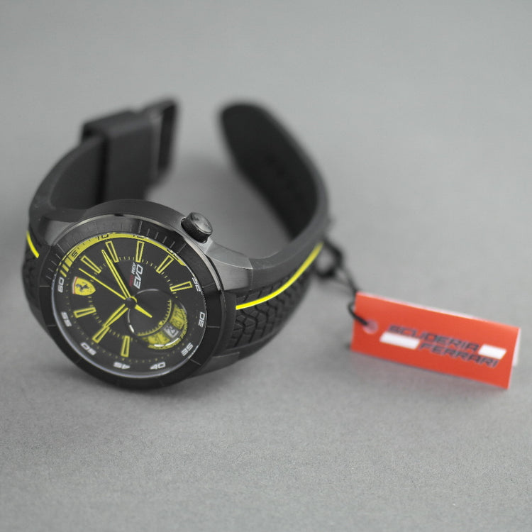 Ferrari Scuderia RedRev Evo Herrenuhr mit Silikonarmband