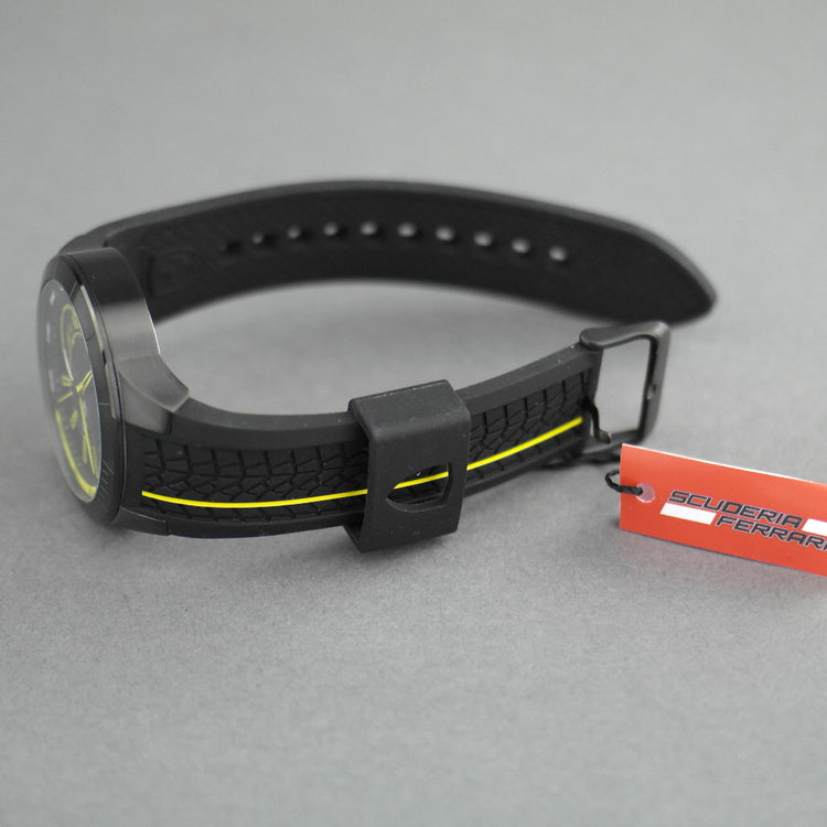 Ferrari Scuderia RedRev Evo Herrenuhr mit Silikonarmband