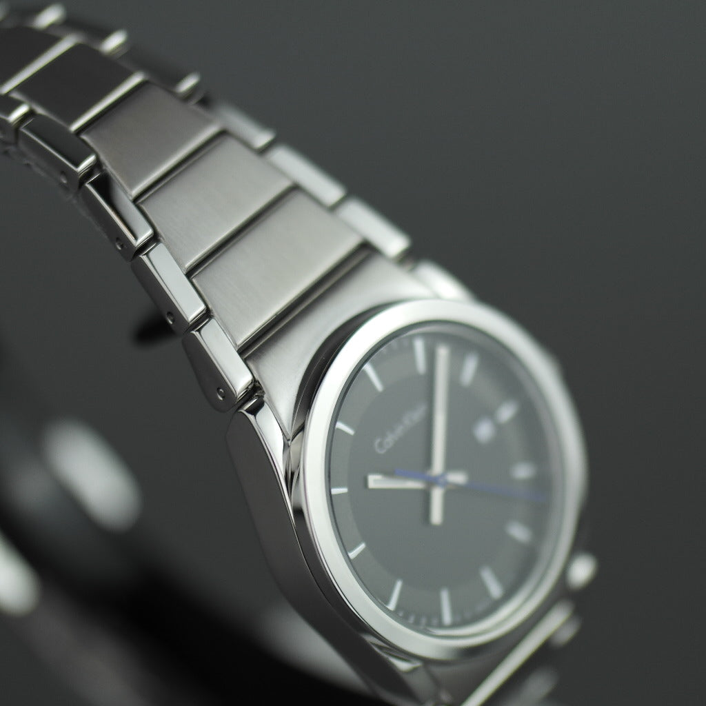 Calvin Klein Step Armbanduhr mit schwarzem Zifferblatt und Datum