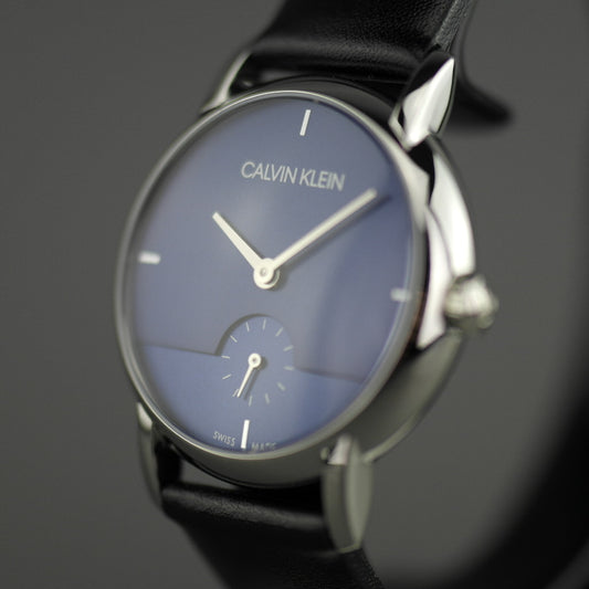 Calvin Klein Established Armbanduhr mit blauem Zifferblatt
