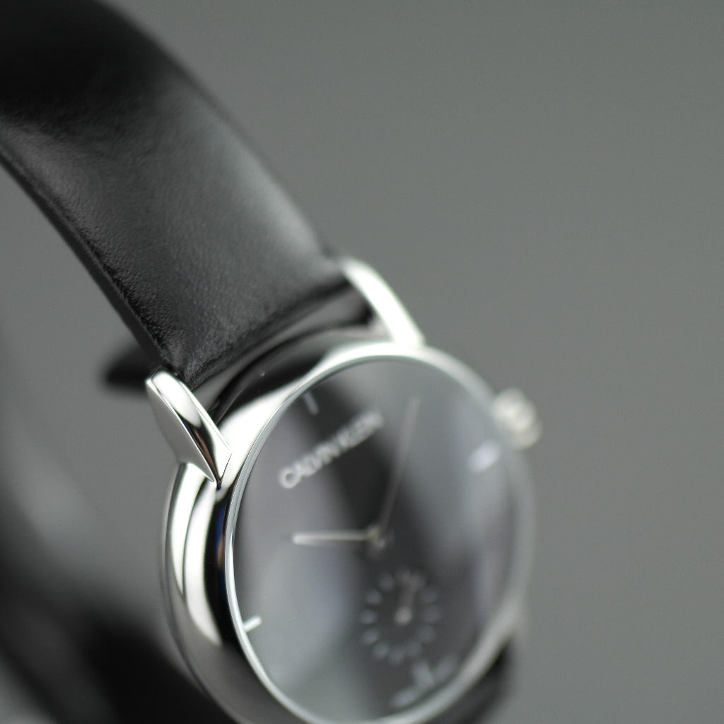 Calvin Klein Established Armbanduhr mit schwarzem Zifferblatt