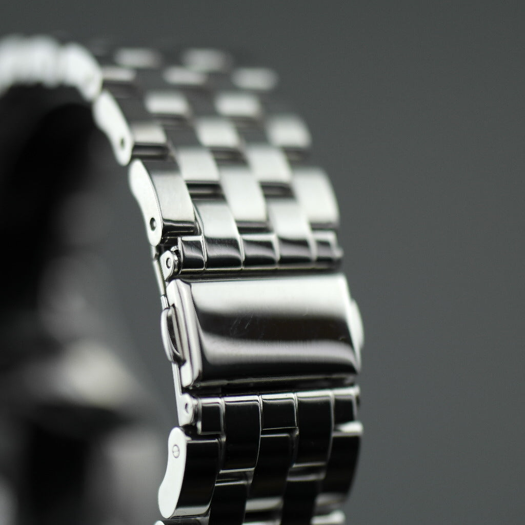 Armand Nicolet Automatische Schweizer Armbanduhr mit Edelstahlarmband