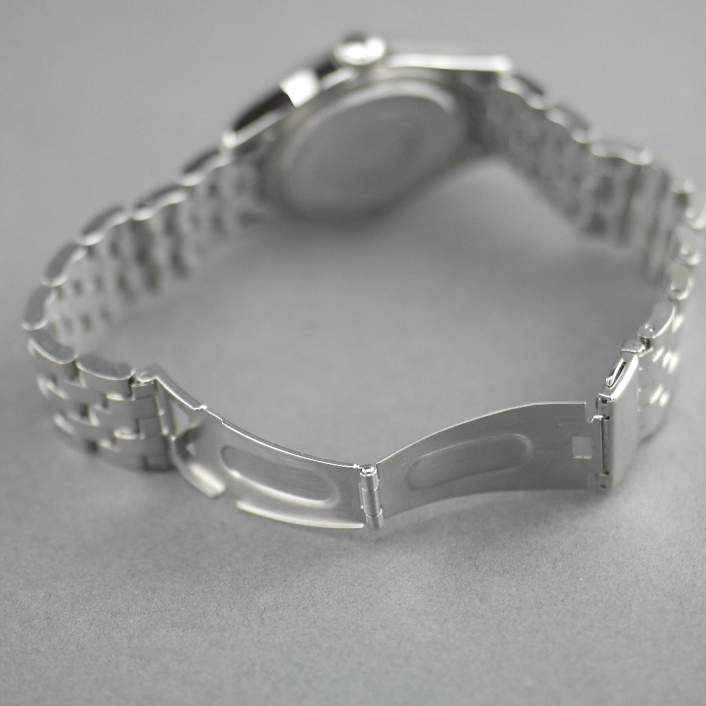 Armand Nicolet Automatische Schweizer Armbanduhr mit Edelstahlarmband