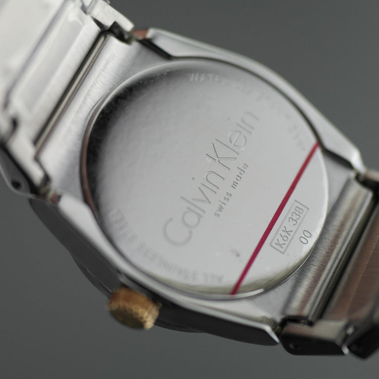 Calvin Klein Step Armbanduhr mit silbernem Zifferblatt und Datum