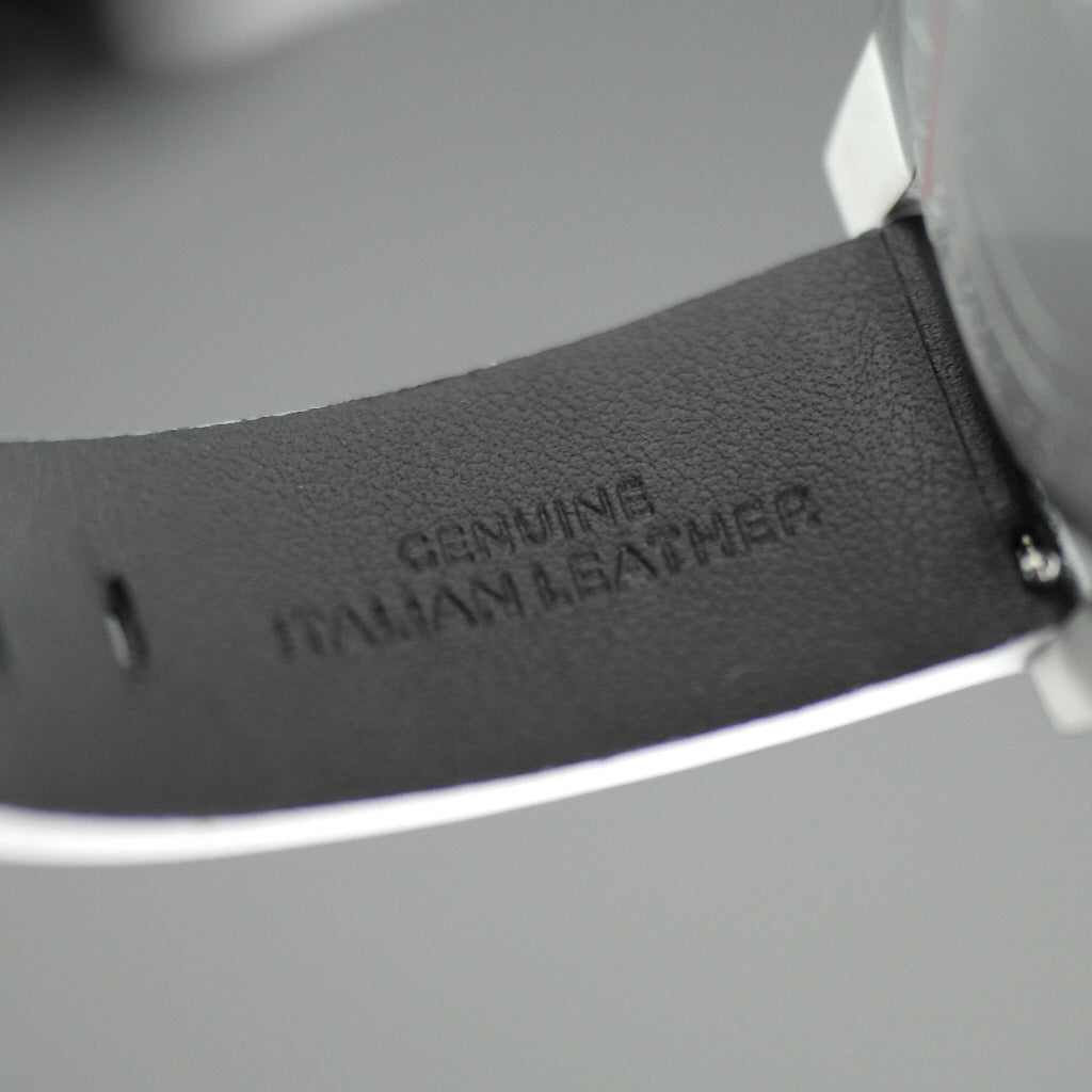 DWISS Limited Edition Swiss quartz white dial wristwatch 40mm