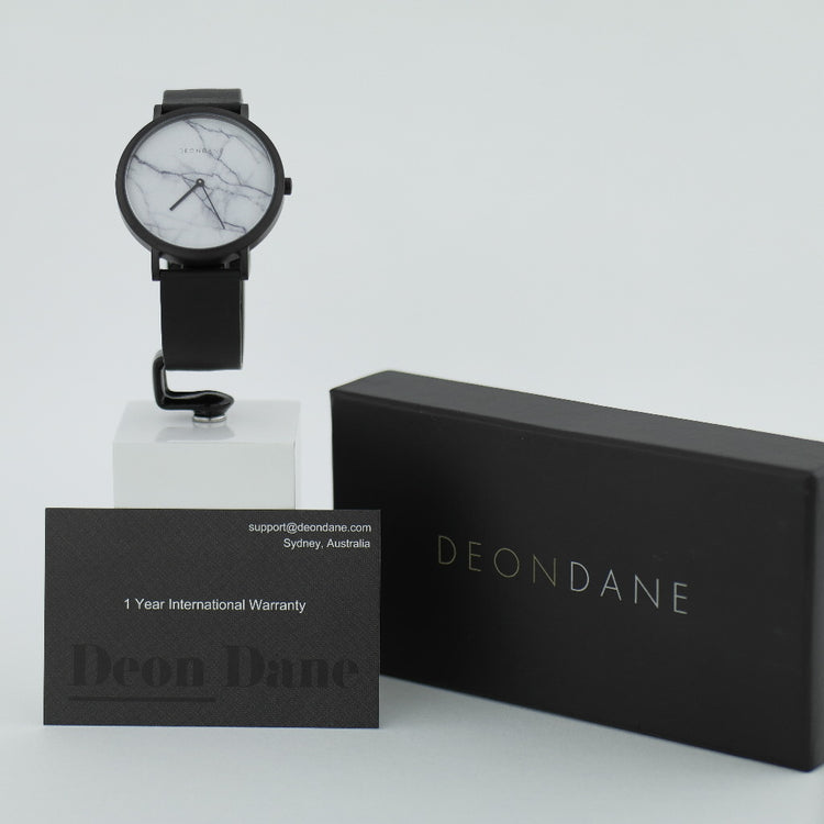 Reloj de pulsera ultramoderno The White Marble Deon Dane Correa de piel de canguro