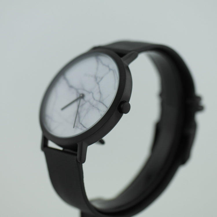 Reloj de pulsera ultramoderno The White Marble Deon Dane Correa de piel de canguro