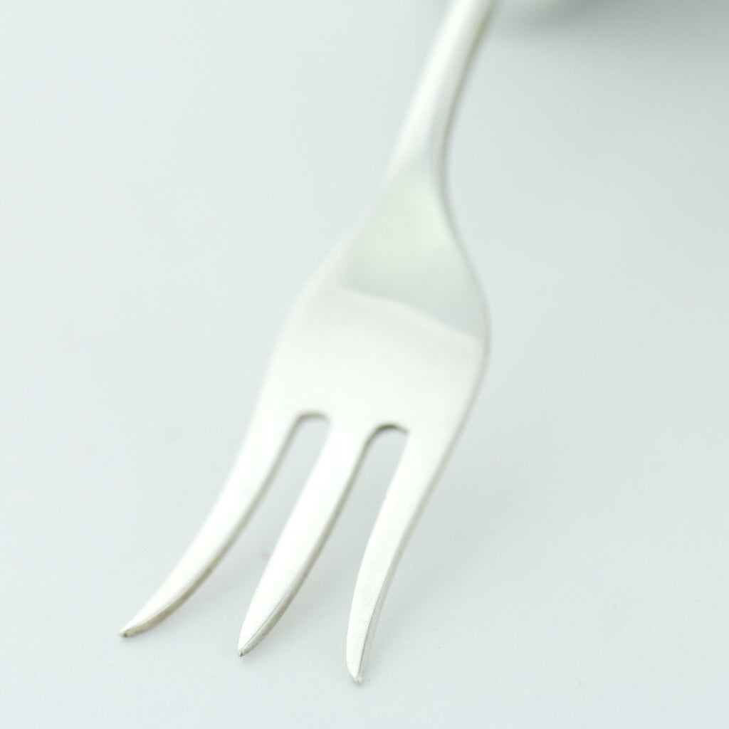 Antique 1908 sterling silver fork with green Jade / Nephrite handle